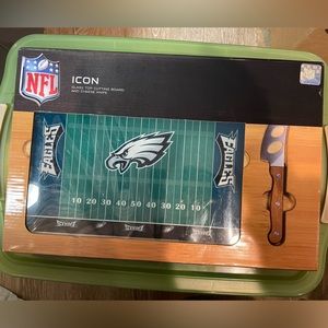 NFL Glass Top Cutting Board & Knife Set- Philadelphia Eagles- NEW